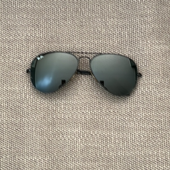 Black on black ray bans - Picture 2 of 3
